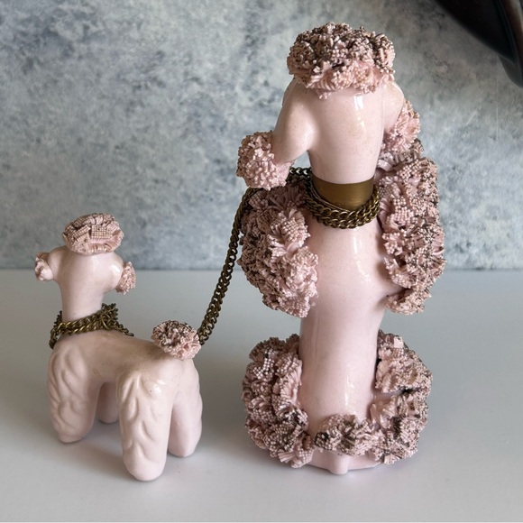 Vintage Pink Poodle Chained Puppy Spaghetti Trim Porcelain Figurines MCM Kitschy - Picture 9 of 15